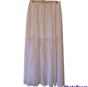 Hollister Lace Maxi White Skirt 39 inch length, 13 inch waist